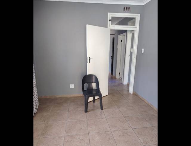 6 BEDROOM HOUSE FOR SALE IN NORTHDENE